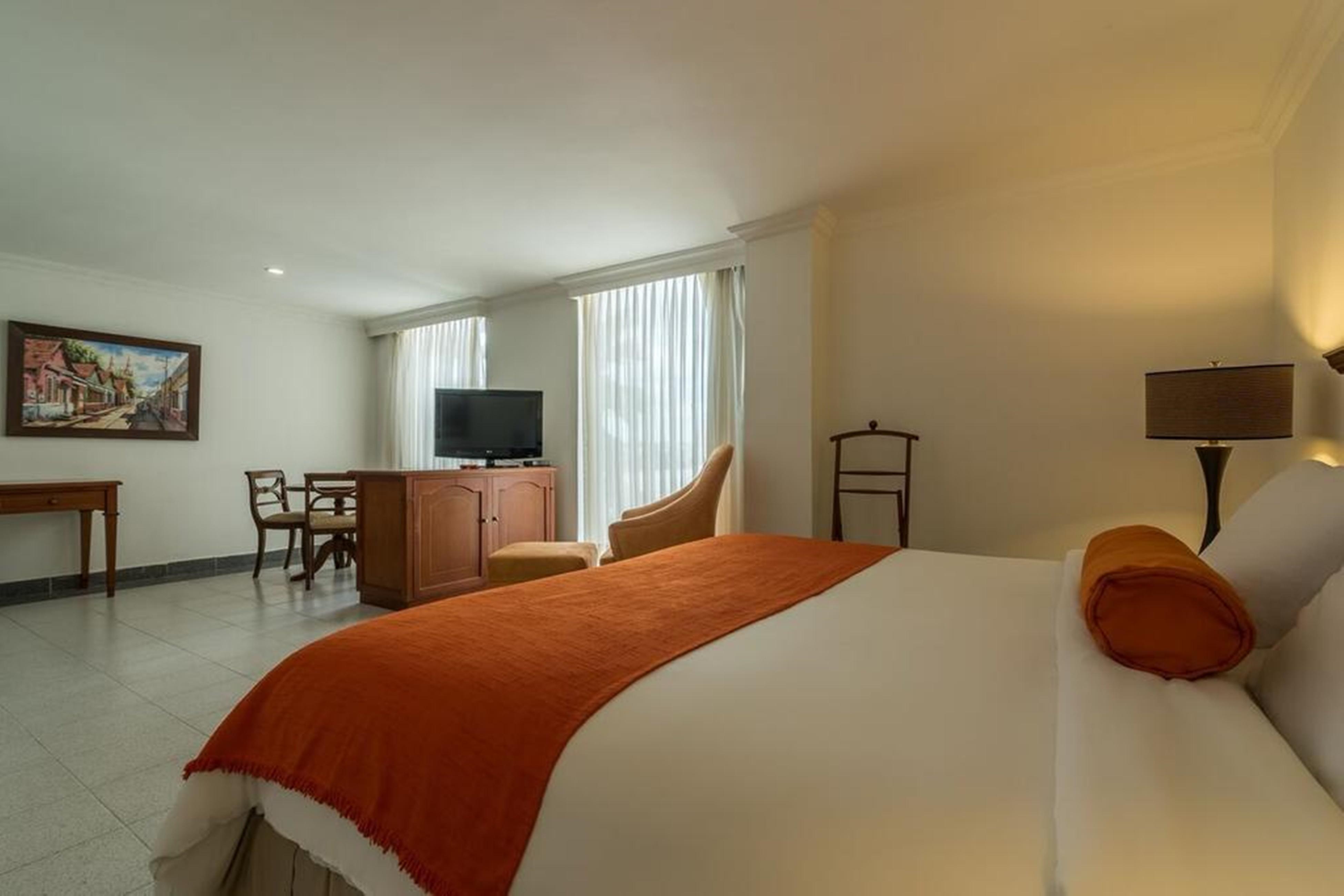 Hotel Faranda Express Puerta Del Sol Barranquilla, A Member Of Radisson Individuals Барранкилья Экстерьер фото