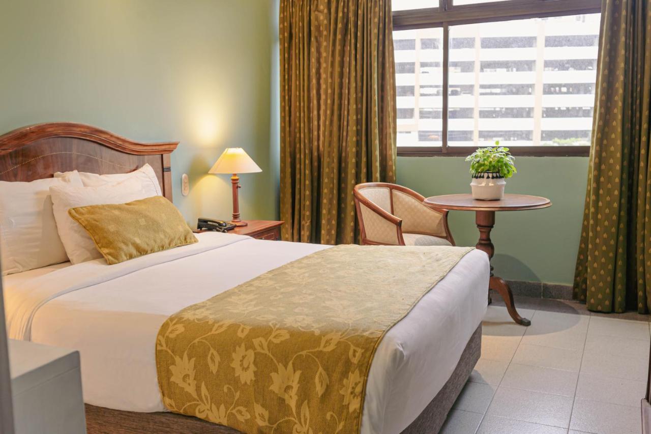 Hotel Faranda Express Puerta Del Sol Barranquilla, A Member Of Radisson Individuals Барранкилья Экстерьер фото